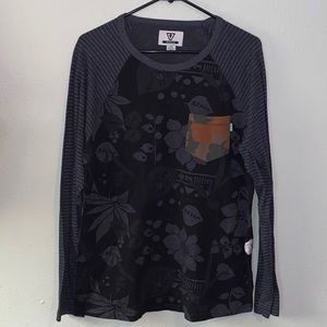 Longe sleeve pocket tee